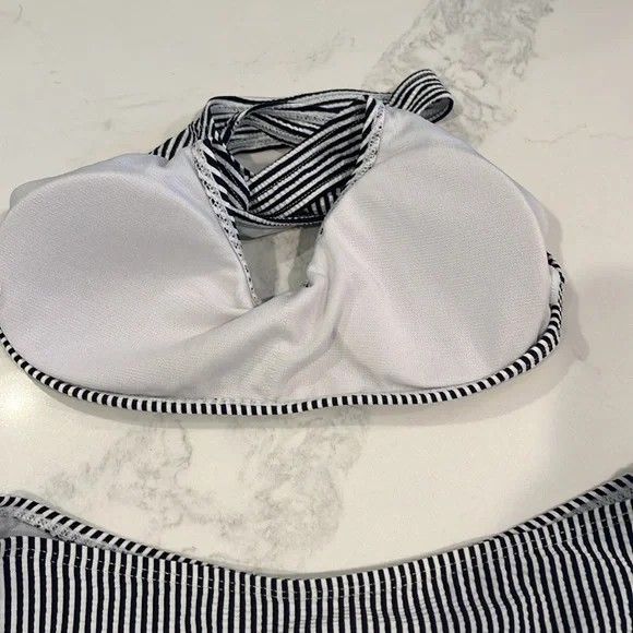 SHEIN women’s bathing suit size x-small never worn - Picture 3 of 5